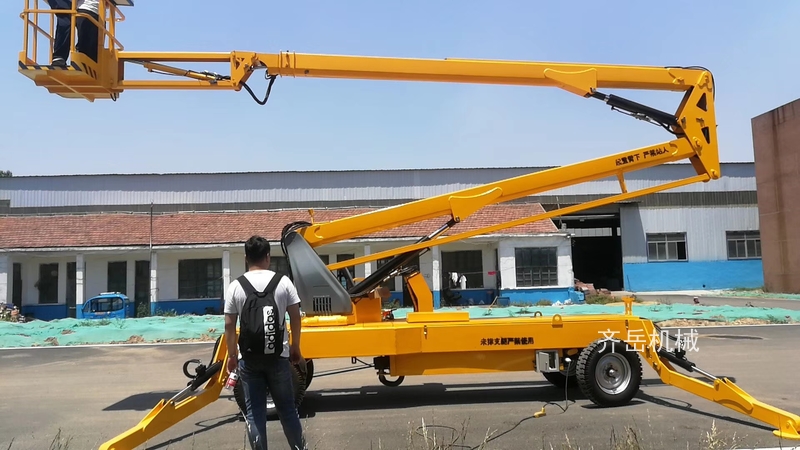 曲臂式高空作業車